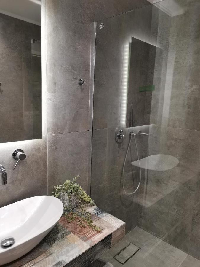 Historic Center Luxury Studio Apartment Aten Exteriör bild